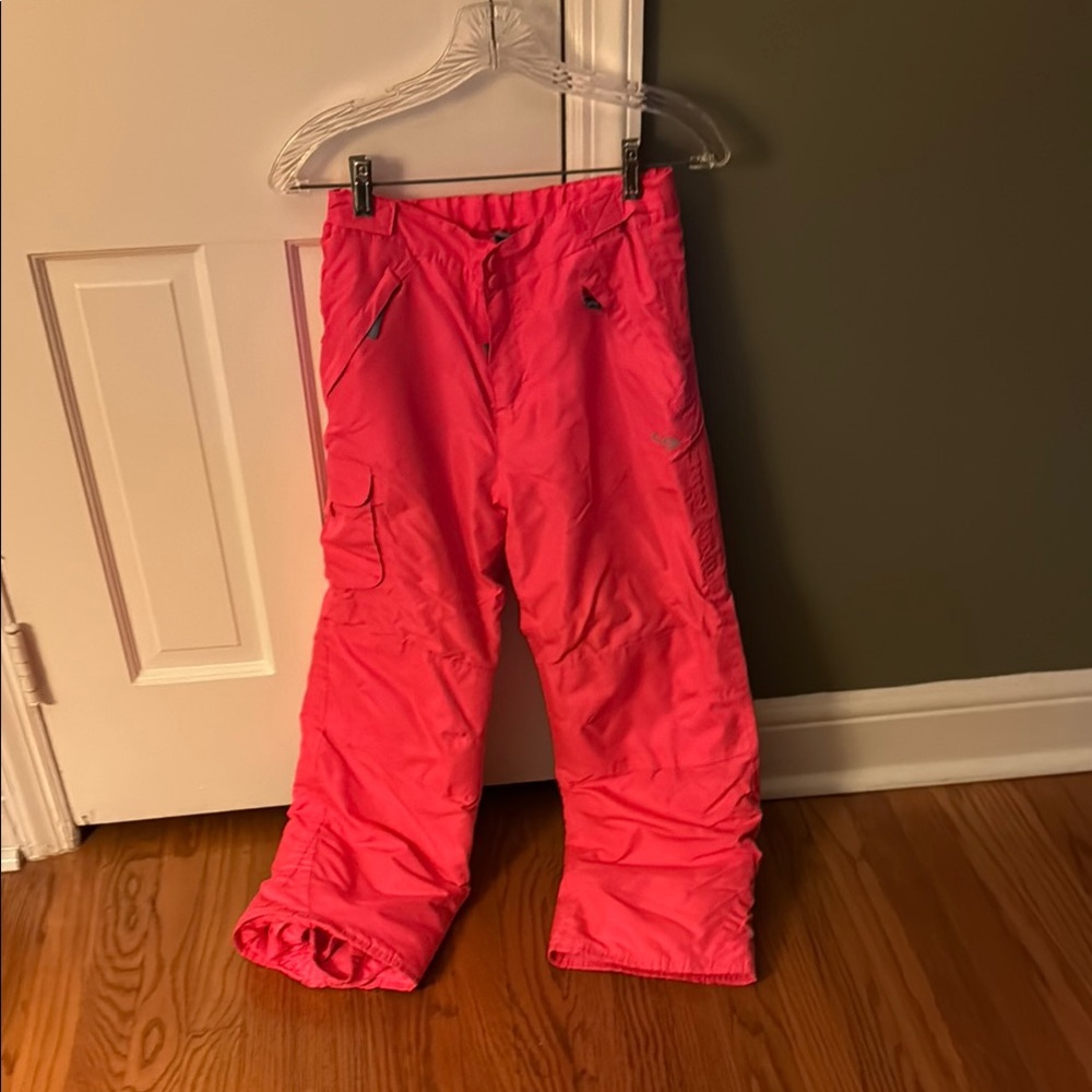 Girl snow pants.